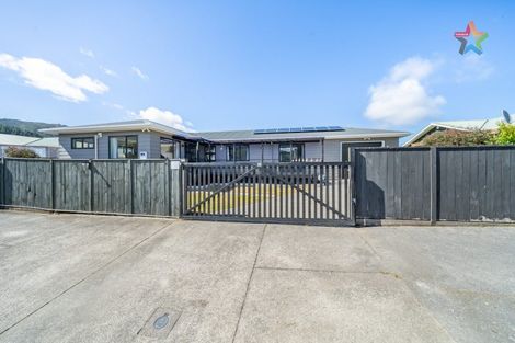Photo of property in 5b Kilkenny Grove, Wainuiomata, Lower Hutt, 5014