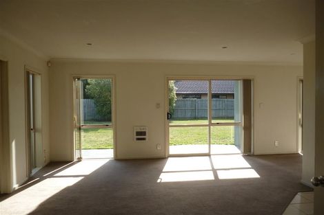 Photo of property in 20 Linkwater Way, Parklands, Christchurch, 8083