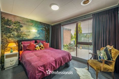 Photo of property in 1 Aldersgate Grove, Stokes Valley, Lower Hutt, 5019