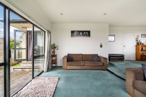 Photo of property in 2/147 Birkdale Road, Birkdale, Auckland, 0626