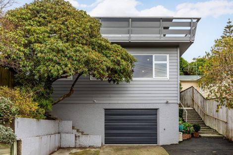 Photo of property in 7 Angell Street, Johnsonville, Wellington, 6037