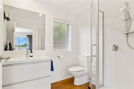 Photo of property in 22a Raelene Place, Massey, Auckland, 0614