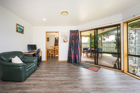 Photo of property in 1 Rose Place, Awapuni, Palmerston North, 4412