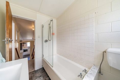 Photo of property in 4/23 Collins Avenue, Tawa, Wellington, 5028