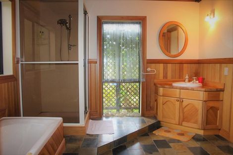 Photo of property in 72 Derbyshire Lane, Karaka, Papakura, 2580