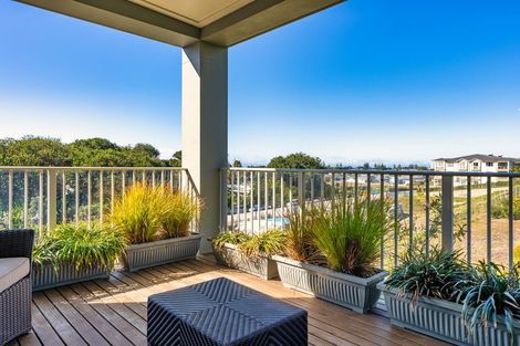 Photo of property in 102 Landmark Terrace, Orewa, 0931