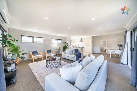 Photo of property in 5b Kilkenny Grove, Wainuiomata, Lower Hutt, 5014