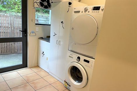 Photo of property in 75 Churchill Drive, Taradale, Napier, 4112