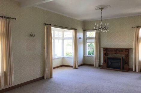 Photo of property in 27 Hautana Square, Woburn, Lower Hutt, 5010