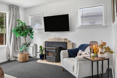 Photo of property in 1/130 Springs Road, Hornby, Christchurch, 8042