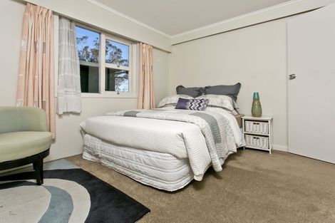 Photo of property in 1/24 Martin Crescent, Northcote, Auckland, 0627