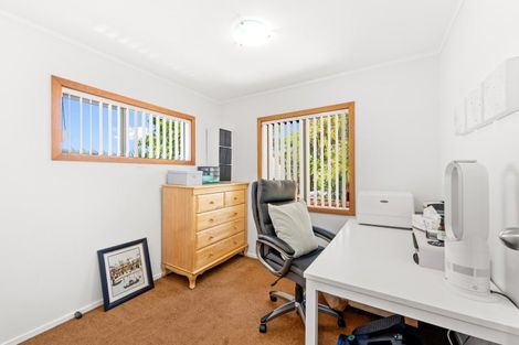 Photo of property in 36 Montclair Rise, Browns Bay, Auckland, 0630