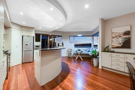 Photo of property in 28 Molyneux Close, Whitby, Porirua, 5024