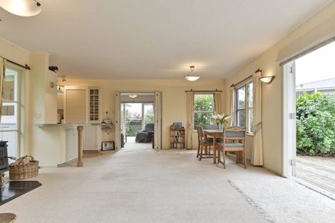 Photo of property in 6 Carl Avenue, Havelock North, 4130