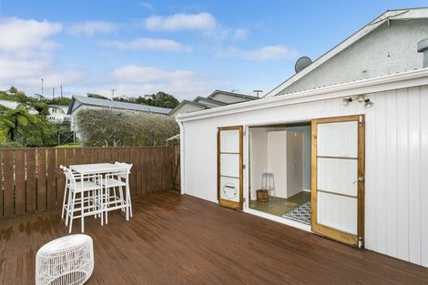 Photo of property in 109 Farnham Street, Mornington, Wellington, 6021