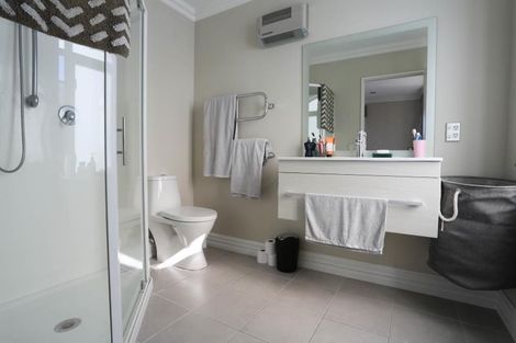 Photo of property in 17a Peverel Street, Riccarton, Christchurch, 8011