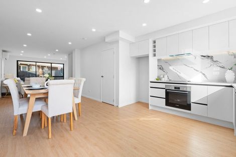 Photo of property in 8e Nedlands Place, Burswood, Auckland, 2013