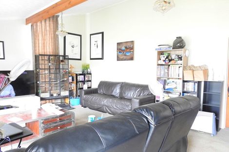 Photo of property in 64 De Quincey Terrace, Highland Park, Auckland, 2010