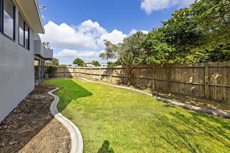 Photo of property in 40 Glamorgan Drive, Torbay, Auckland, 0630