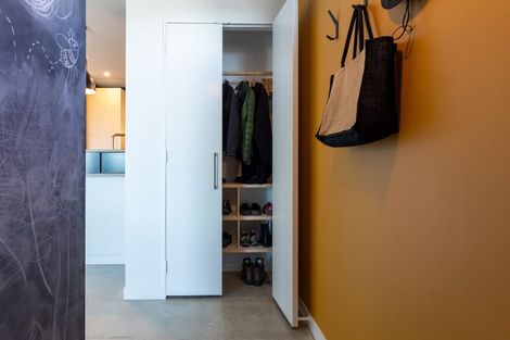 Photo of property in 394 The Esplanade, Island Bay, Wellington, 6023