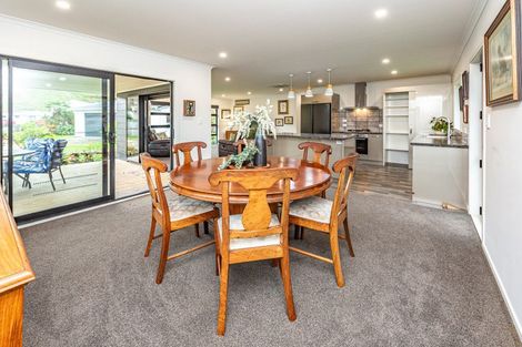 Photo of property in 3 Photinia Place, Aramoho, Whanganui, 4500