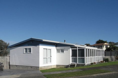 Photo of property in 1 Pennant Grove, Titahi Bay, Porirua, 5022