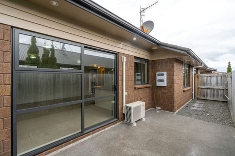 Photo of property in 108u8 Old Farm Road, Hamilton East, Hamilton, 3216