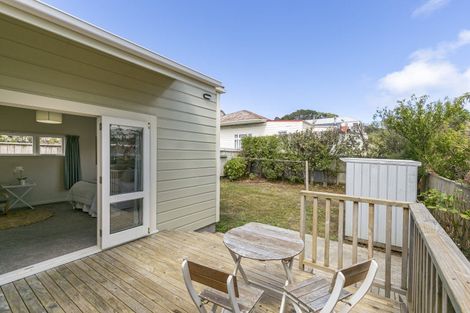 Photo of property in 90 Constable Street, Newtown, Wellington, 6021
