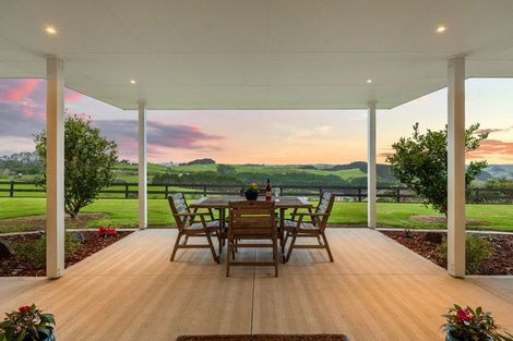 Photo of property in 1518 Old North Road, Helensville, 0875