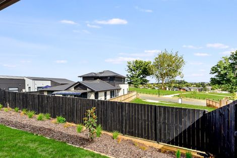 Photo of property in 10 Oralee Terrace, Peacocke, 3206
