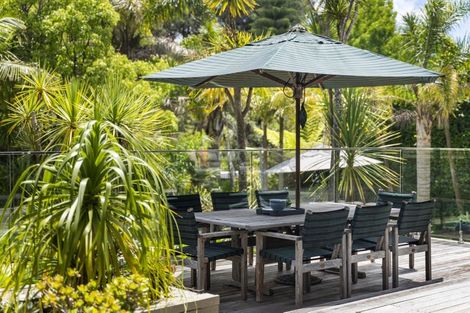 Photo of property in 14 Aberdeen Road, Campbells Bay, Auckland, 0620