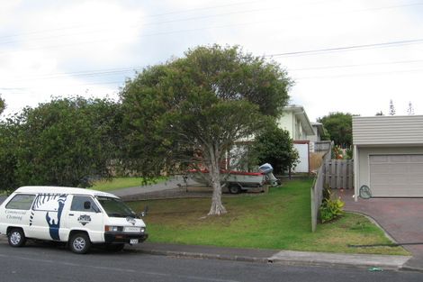 Photo of property in 2/52 Selwyn Crescent, Forrest Hill, Auckland, 0620