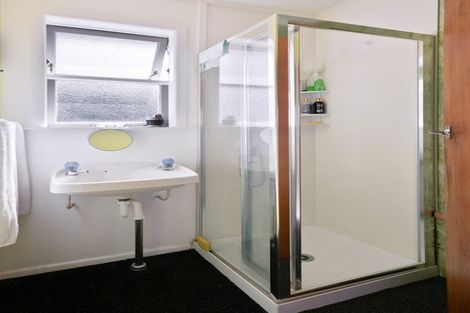 Photo of property in 2a Brandon Road, Glen Eden, Auckland, 0602