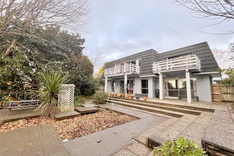 Photo of property in 19 Mcinnes Place, Queenwood, Hamilton, 3210