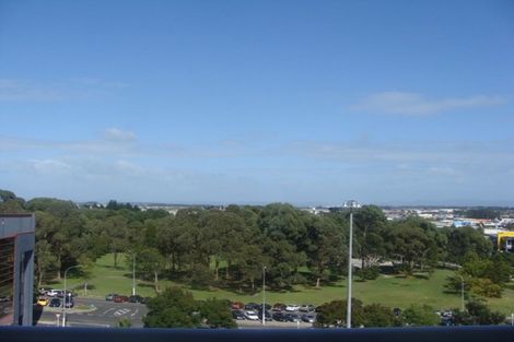 Photo of property in 1507/17 Osterley Way, Manukau, Auckland, 2104