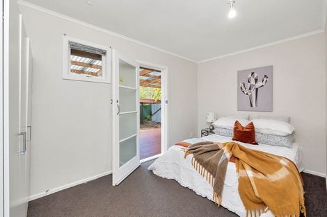 Photo of property in 398 West Coast Road, Glen Eden, Auckland, 0602