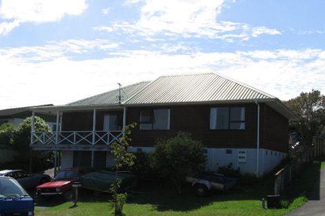 Photo of property in 6 Darcy Place, Massey, Auckland, 0614