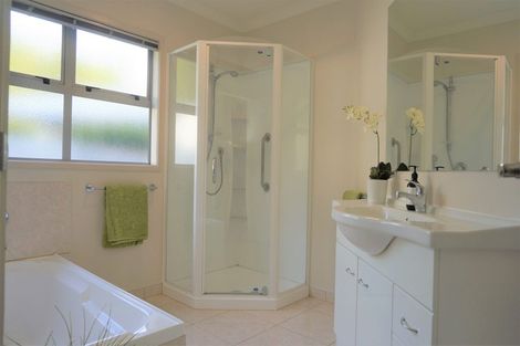 Photo of property in 9 Ko Place, Pyes Pa, Tauranga, 3112