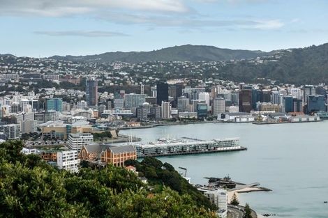 Photo of property in 35 Palliser Road, Roseneath, Wellington, 6011