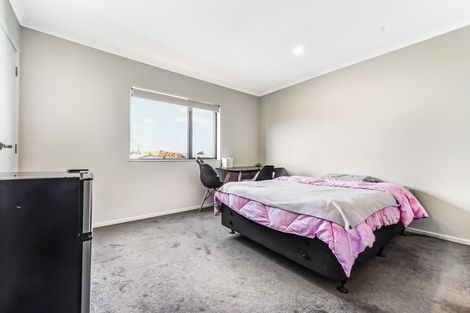 Photo of property in 90u2 Carrington Avenue, Silverdale, Hamilton, 3216