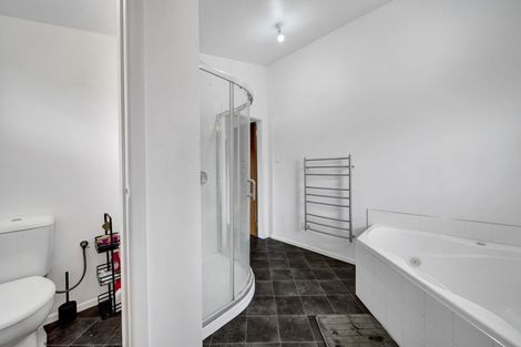 Photo of property in 278 South Road, Hawera, 4610