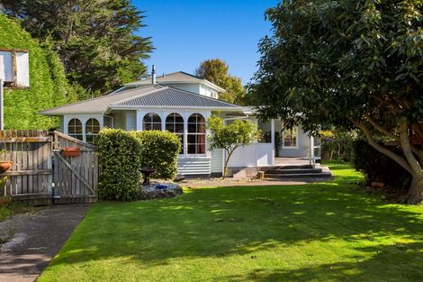 Photo of property in 62 Manawapou Road, Hawera, 4610