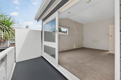 Photo of property in 3/91a Roseberry Avenue, Birkenhead, Auckland, 0626