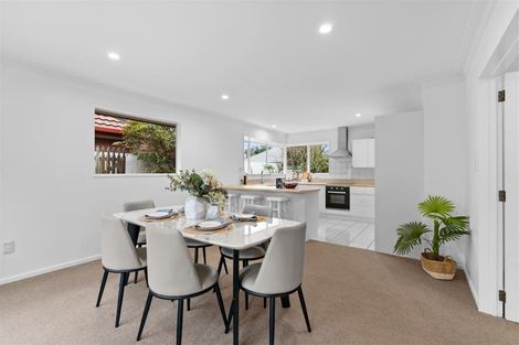 Photo of property in 8 Corfe Street, Ilam, Christchurch, 8041