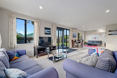 Photo of property in 77 Meadowstone Drive, Wanaka, 9305
