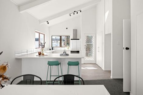 Photo of property in 14 Totara Drive, St Andrews, Hamilton, 3200