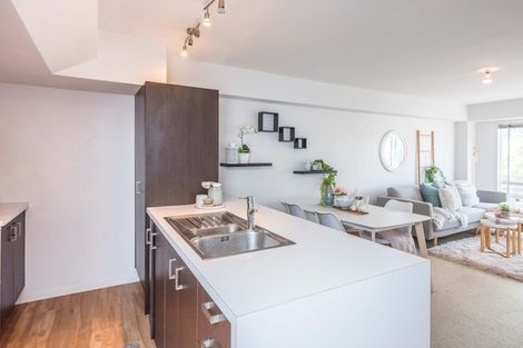 Photo of property in 8b Finlay Terrace, Mount Cook, Wellington, 6021