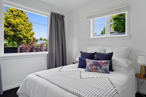 Photo of property in 98 Hamilton Avenue, Ilam, Christchurch, 8041