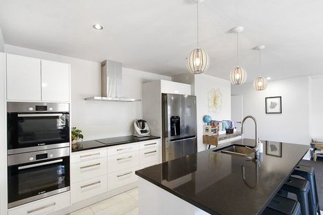 Photo of property in 17 Story Street, Foxton Beach, Foxton, 4815