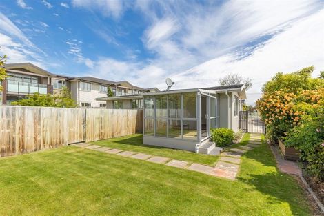 Photo of property in 36 Condell Avenue, Papanui, Christchurch, 8053